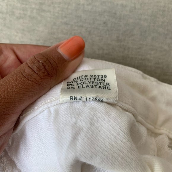 ARITZIA | J Brand Cropped White Skinny Jeans 25 - Picture 10 of 14